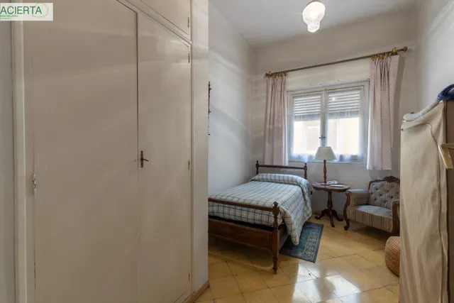 EXCLUSIVA VIVIENDA SEÑORIAL EN ANGEL GANIVET, EN PLENO CORAZON DE GRANADA — 34