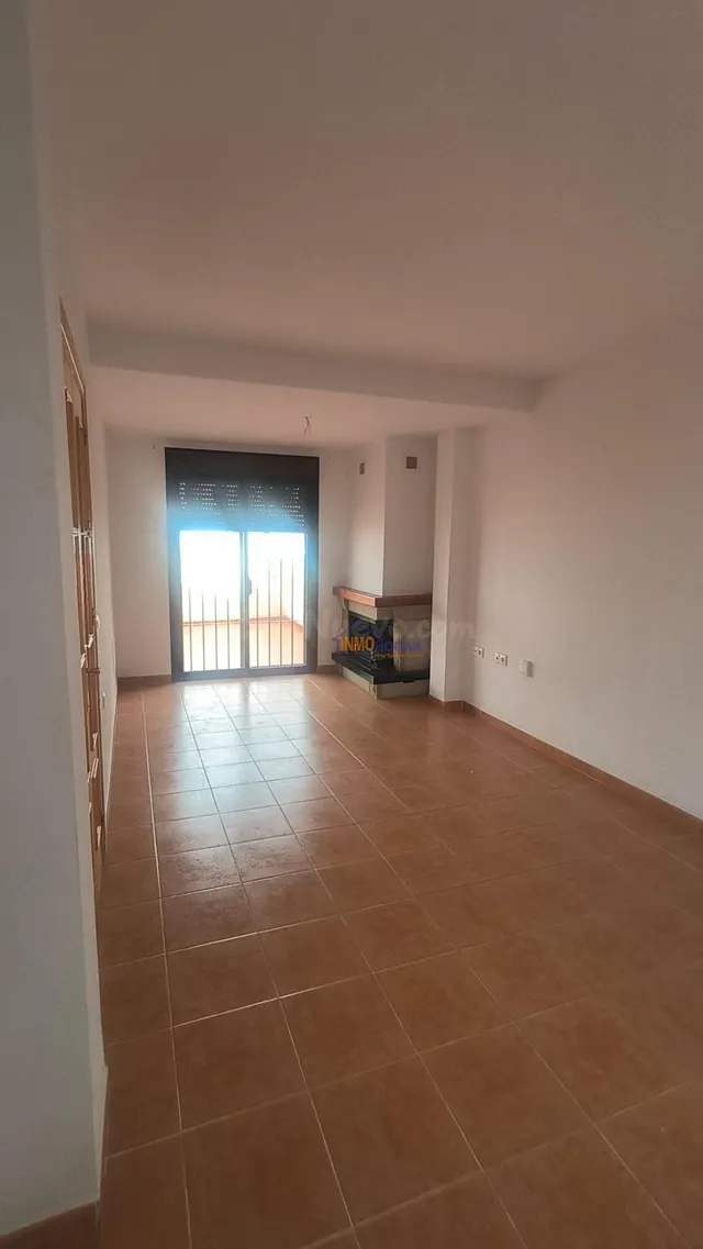 Amplio Adosado en el Corazón de Fondon por solo €125,000 — 4
