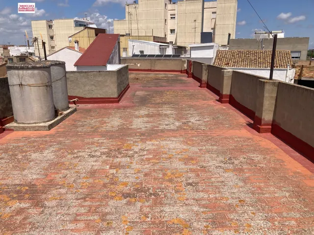 VENTA DE EDIFICIO FAMILIAR EN BENIFAIO (VALENCIA) — 42