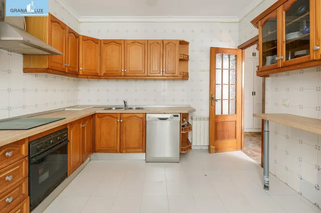 TU NUEVA VIVIENDA EN URBANIZACION EXCLUSIVA JUNTO A GRANADA — 10