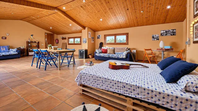 Ático dúplex de 5 dormitorios en el corazón de Valls con garaje privado y piscina — 43