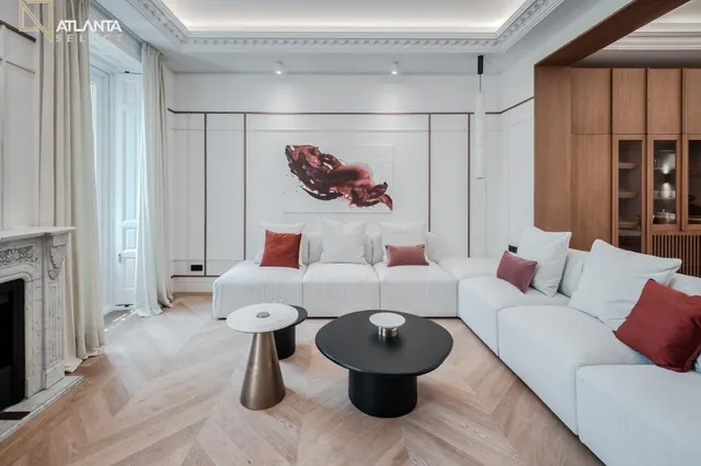 EXCLUSIVO PISO CON ELEGANCIA ATEMPORAL EN LOS RECOLETOS — 2