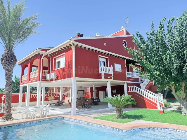 Espectacular chalet en Dehesa de Campoamor con piscina priva - foto 2