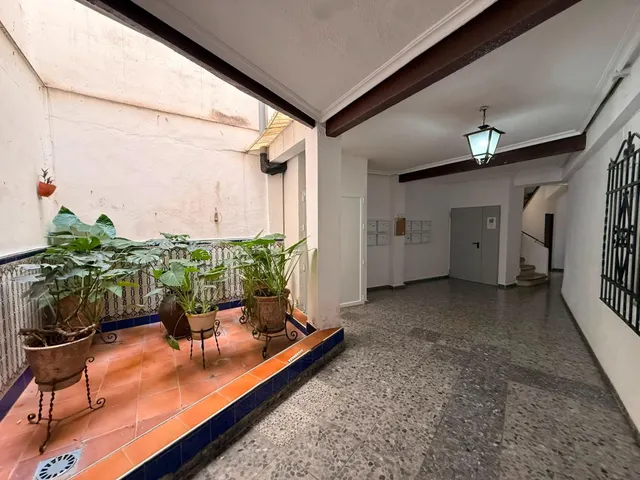 APARTAMENTO CON LICENCIA TURÍSTICA EN CALLE ALFAROS – PLENO CENTRO DE CÓRDOBA — 21