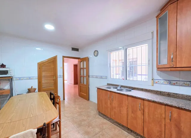 Se vende planta baja con 4 dormitorios y 3 baños en Cartagena junto al Parque de la Rosa — 20