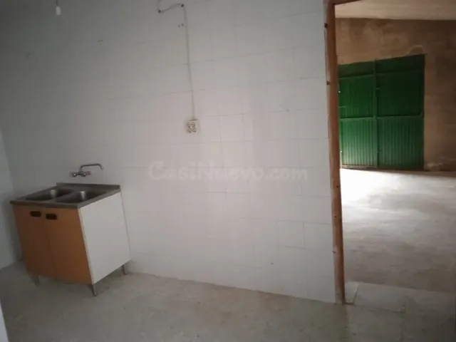 Casa en Torremocha con cochera - foto 2