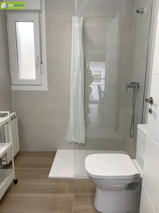 APARTAMENTO DE 1 DORMITORIO PARA 1 ó 2 PERSONAS MÁXIMO — 13