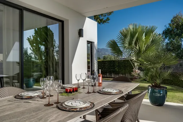Chalet 5 habitaciones 868m² en venta - Costa del Sol — 43