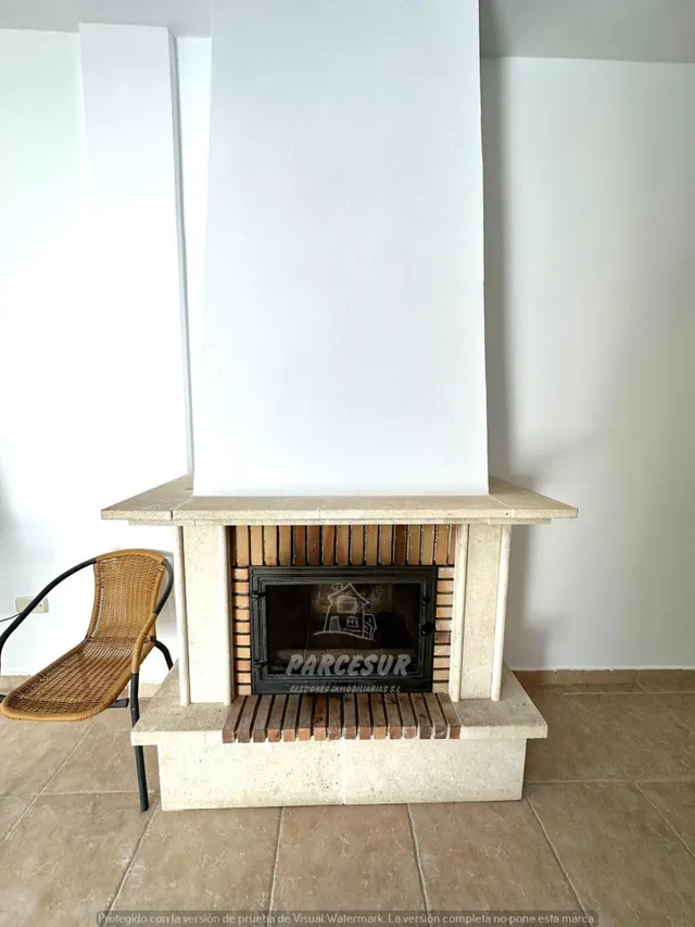 CASA ADOSADA CON TERRENO -HIPOTECABLE- - foto 4