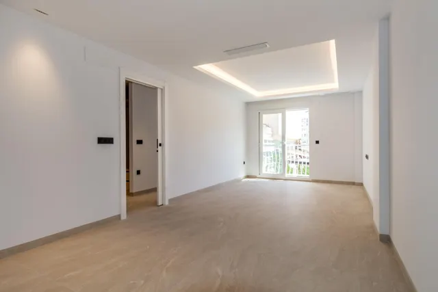 Apartamento totalmente reformado a estrenar frente a la Plaza del Teatro de Torrevieja — 30