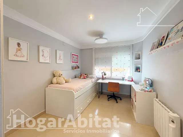 ¡Espectacular! Amplio, impecable y moderno con balcón, todo amueblado — 17