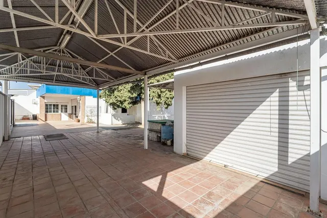 CASA CON NEGOCIO EN ALHENDIN — 5