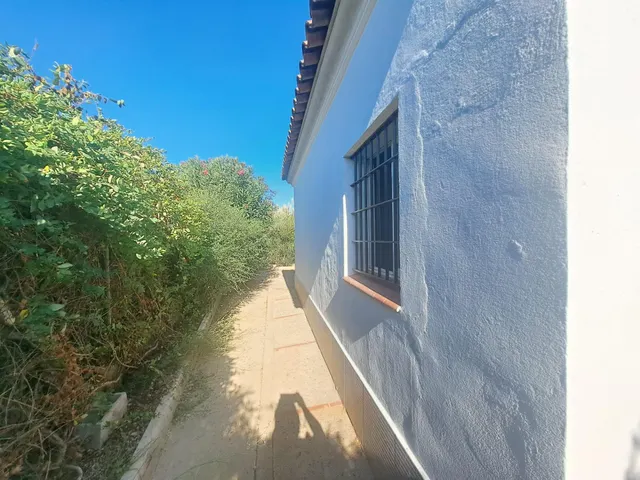 Chalet en parcela segregada de 1.000 m2 en El Marquesado, a 5 km del centro de Chiclana — 20
