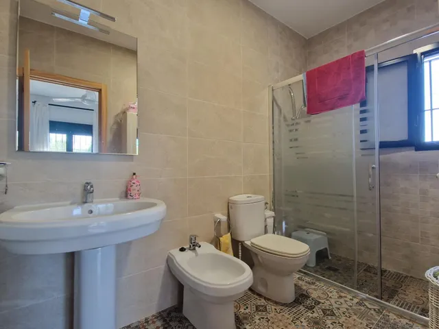 Finca rústica con dos viviendas, piscina y 56.000 m2 de tierras de regadío a 10 minutos de Jerez — 10