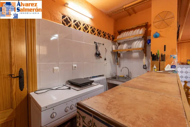 Casa independiente a 5 minutos de Granada en buen estado para entrar a vivir — 13