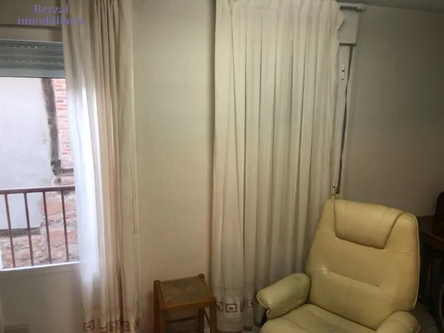 Casa de pueblo, para entrar a vivir, en entorno privilegiado de montaña. — 49