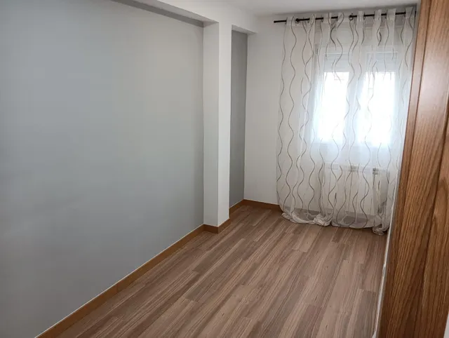 Piso en 4ª planta de tres dormitorios totalmente reformado y a estrenar en calle Valencia de Getafe — 24