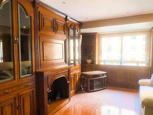 Malilla a tu alcance: 3 habitaciones y espacio para hacerlo  - foto 4