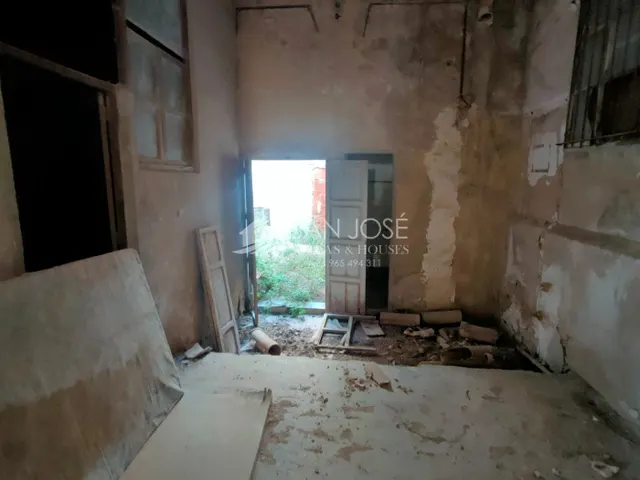 SE VENDE SOLAR EN ASPE ZONA BARRANCO — 13