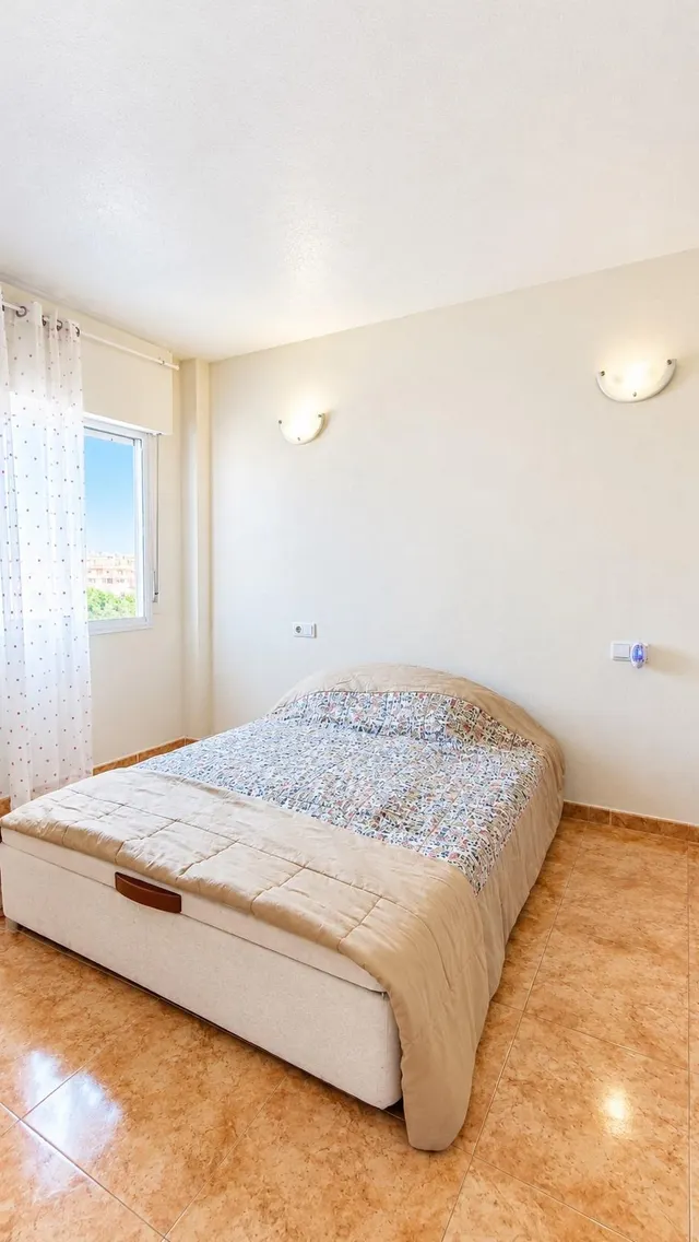 Ático en el centro de Torrevieja — 11