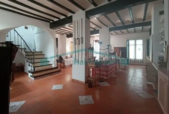Casa histórica de 3 plantas en el casco antiguo de Benissa - foto 3