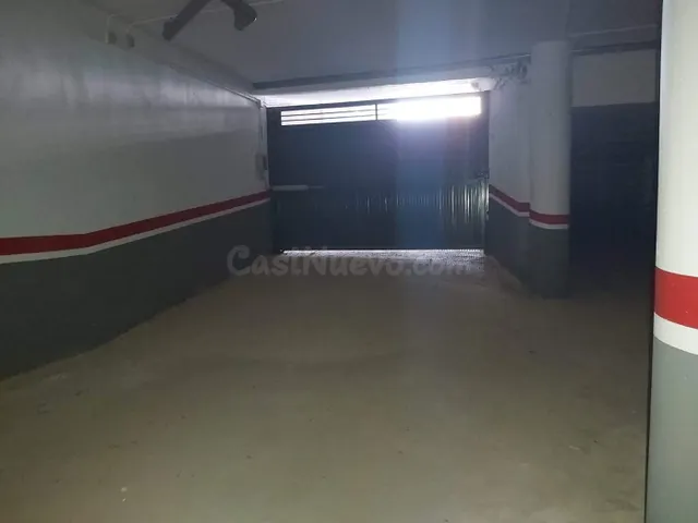 Garaje 32m² en alquiler - Barrio del Pilar - foto 4