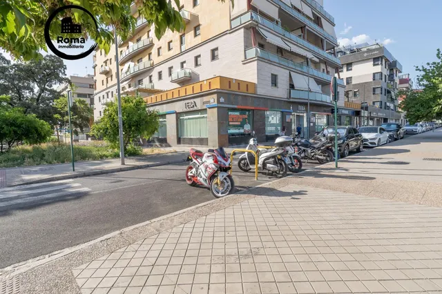 Se vende plaza de garaje en Parque Lagos cerca de Carrefour — 2