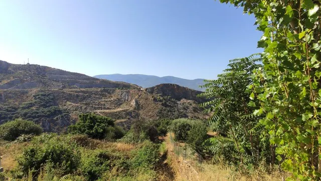 PARCELA URBANA EN LANJARON — 27