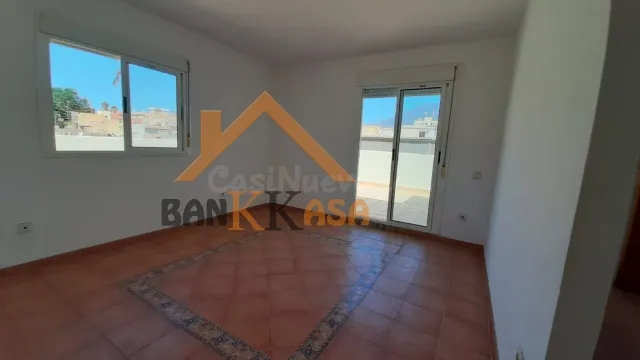 SE VENDE ÁTICO EN EL EJIDO ZONA LOMA DE LA MEZQUITA - foto 3