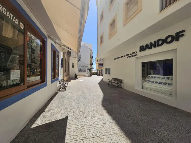 PISO GRANDE EN PLENO CENTRO DE MORAIRA - TEULADA - ALICANTE — 40