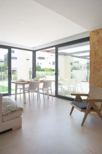 Villa 4 habitaciones 196m² en venta - Zona Pueblo — 7