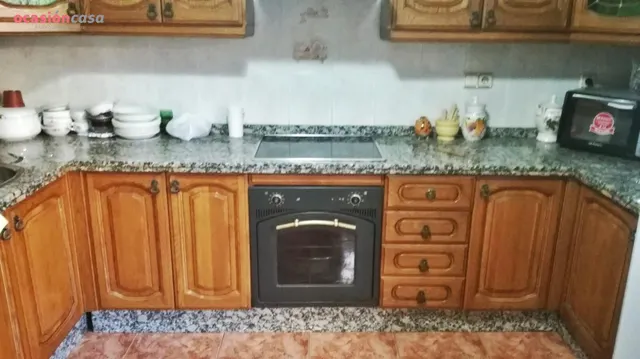 CASA DE TRES PLANTAS PARA ENTRAR A VIVIR - 350.000€ - — 8