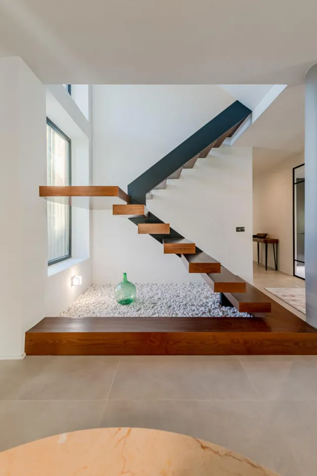 Exclusividad, diseño y privacidad en una de las mejores zonas residenciales de Sevilla — 25