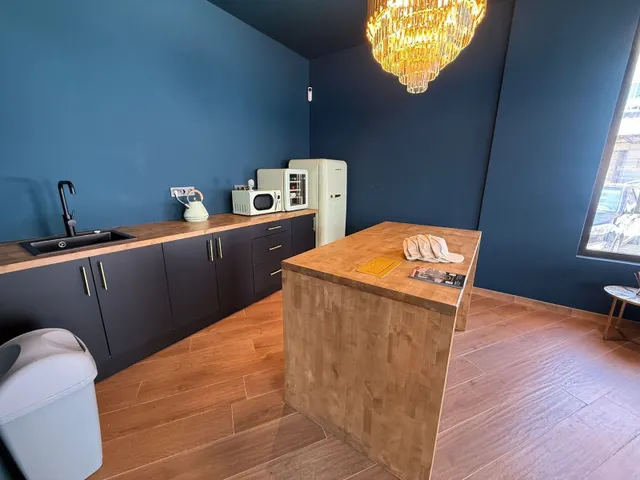 Local comercial 90m² en venta - Foners — 13