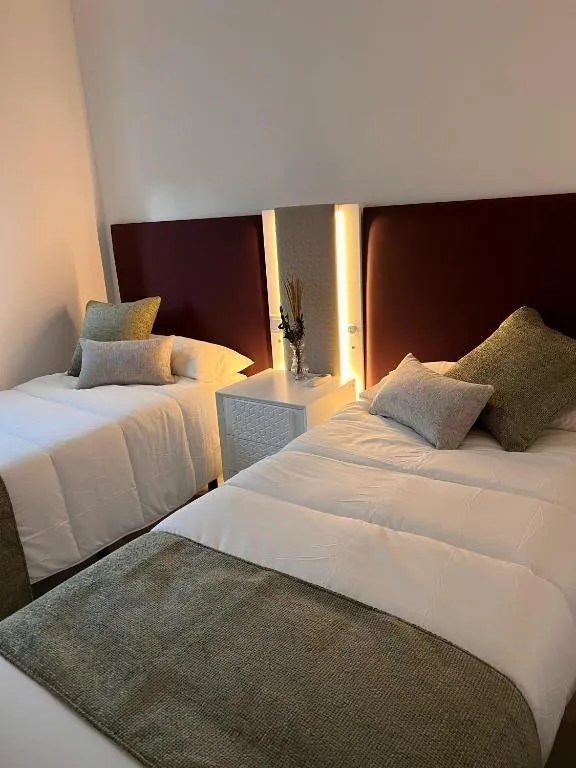 APARTAMENTO PRIMERA LINEA URBANIZACION LUJO — 9