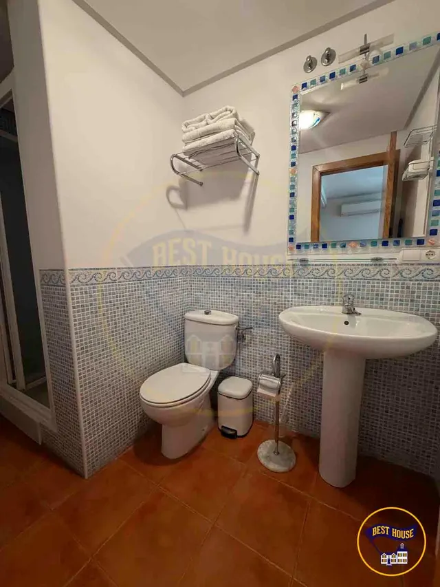 EDIFICIO SINGULAR EN VENTA EN EL CASCO ANTIGUO DE CUENCA — 48