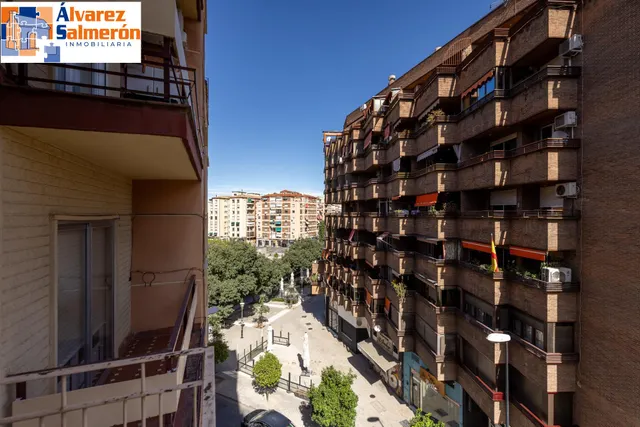 Piso para reformar junto a Plaza Einstein – 3 dormitorios y vistas despejadas — 29