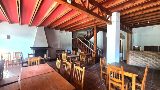 HOTEL EN VENTA EN RUENTE: DONDE EL ENCANTO RURAL SE MEZCLA C - foto 4