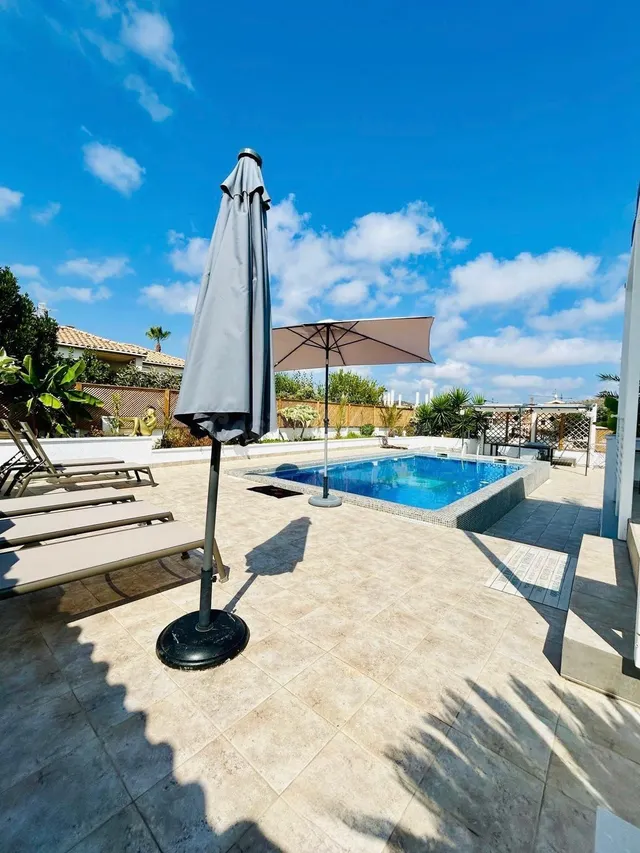 Exclusivo Chalet de Diseño con Licencia Turística - Calafell - foto 4