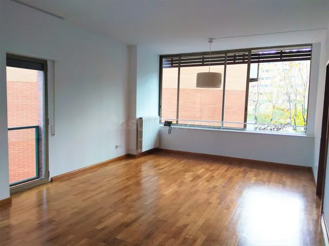 Piso en alquiler en avenida Icaria