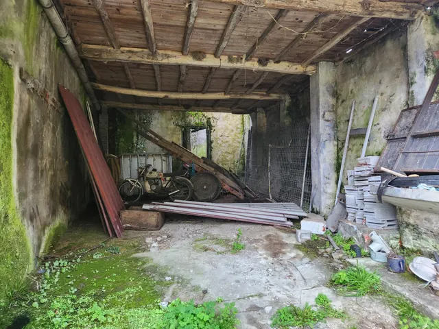 PRECIOSA CASA CON CAPILLA Y TERRENOS EN VILLAYON (ASTURIAS) — 18