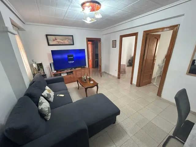 VIVIENDA PARA ENTRAR TOTALMENTE EXTERIOR..MUY LUMINOSA - foto 4