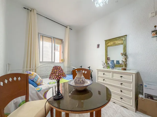 Piso de 2 dorm. reformado para entrar a vivir. — 11