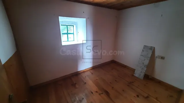 Casa de piedra para reformar en Serantes, Ferrol — 5