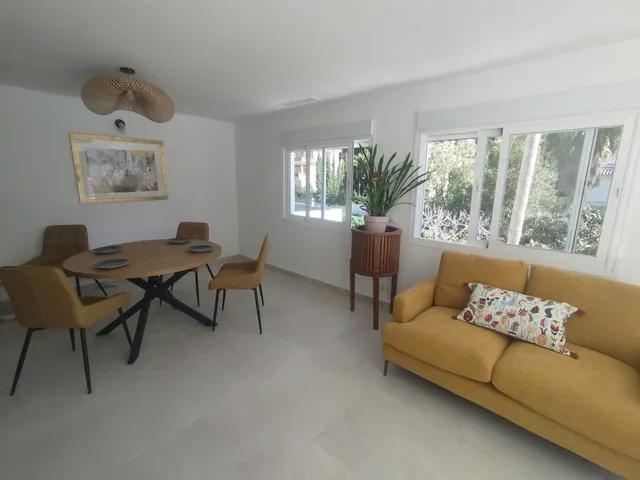 Chalet 4 habitaciones 208m² en venta - Riviera del sol — 28