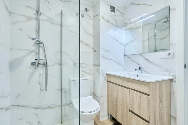Reformada vivienda de 1 habitación con piscina — 30