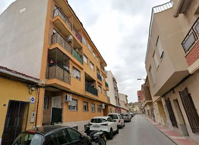 SE VENDE piso OKUPA en C Pi Antonio Hnez Carpe 13 de Murcia - foto 2