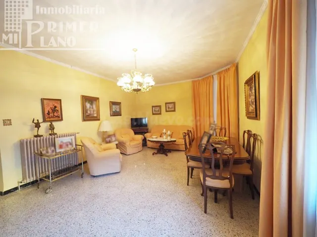 Se vende casa de 2 plantas en la zona centro de Tomelloso — 2