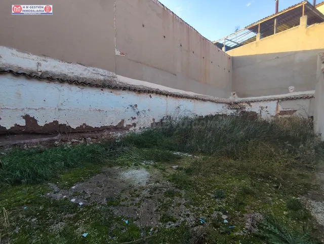 CASA DE PLANTA BAJA PARA AMPLIA REFORMA O COMO SOLAR. IDEAL  - foto 2