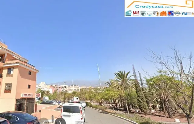 Costa Arona. Piso 2 habitaciones, terraza, plaza parking, salon comedor cocina americana — 2